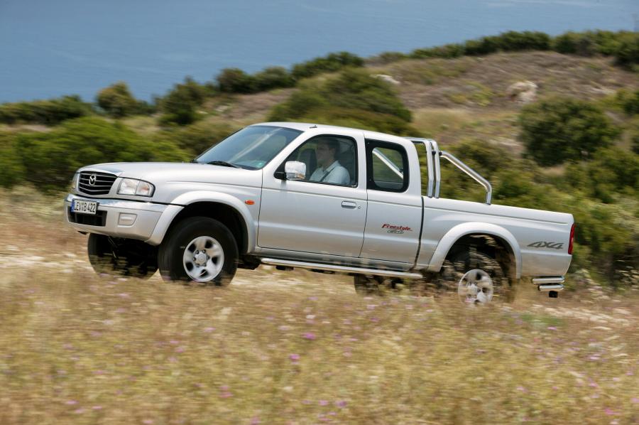  Mazda B2500 2004 года  (фото 50 из 81)